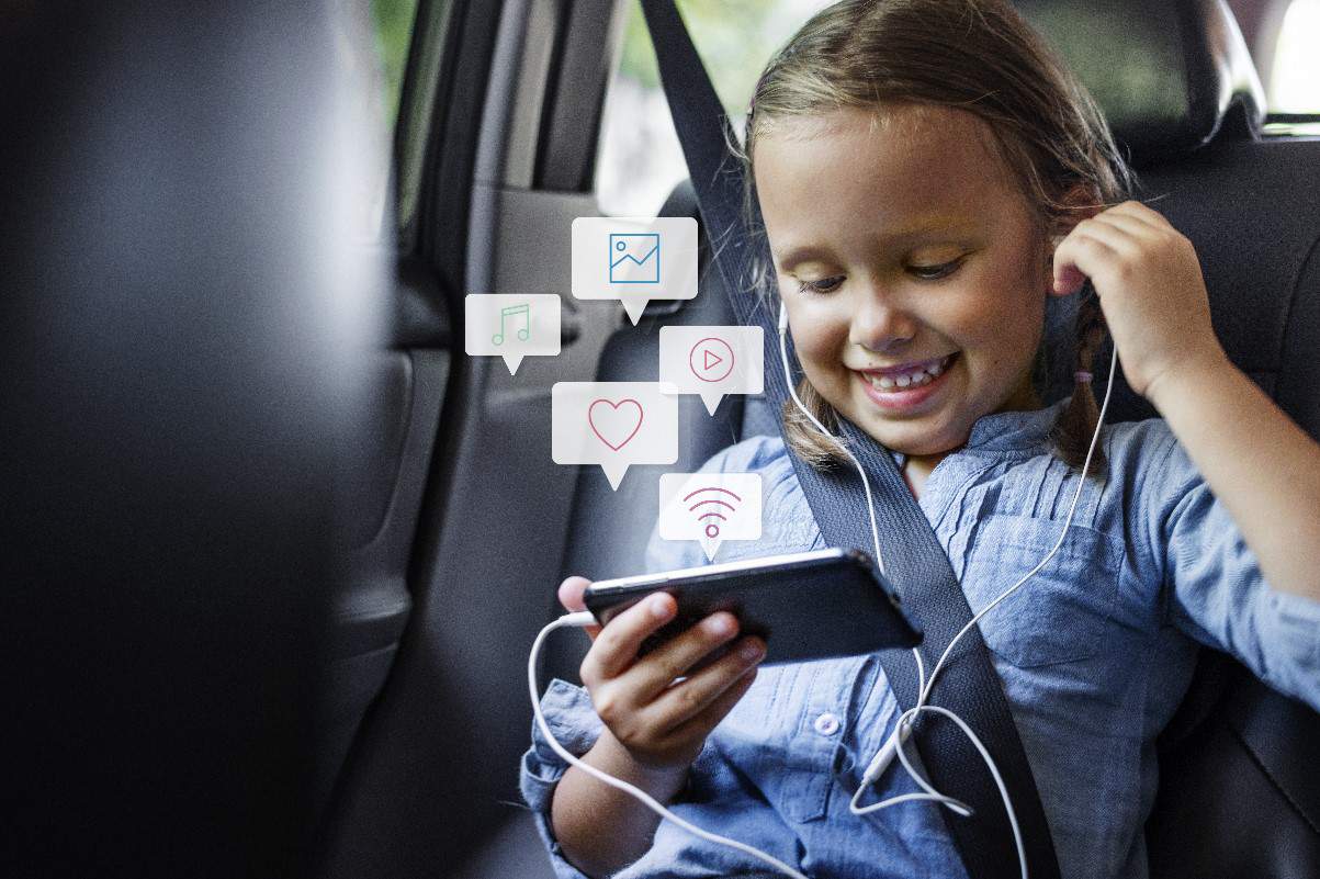 First smartphone for your child – tips