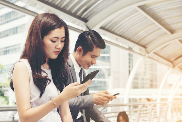 How Can Offline SMS Gateways Enhance Business Communication?