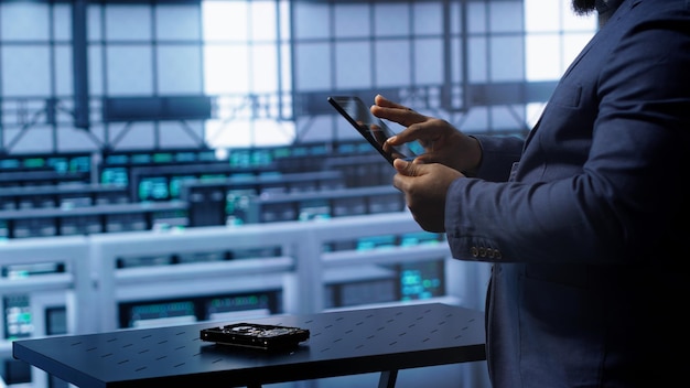 Ensuring Reliable Communication in Critical Situations with a Hardware SMS Gateway